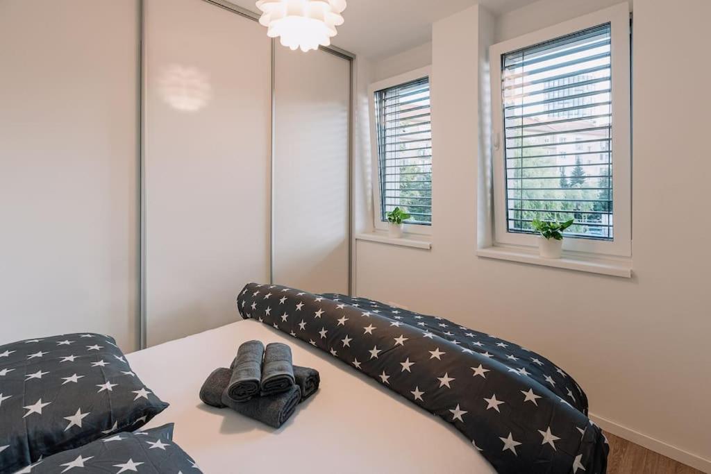 Stylish Apartment Retreat Bratislava Exterior foto